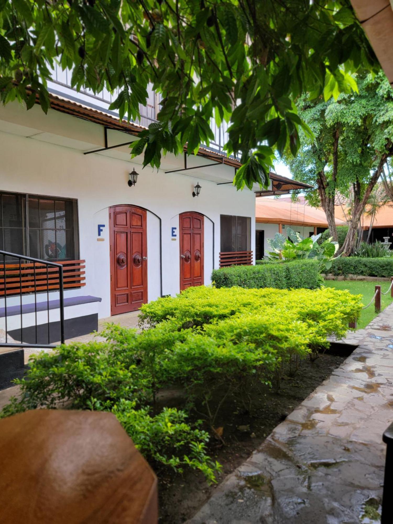 Poco A Poco Hostel Leon Luaran gambar